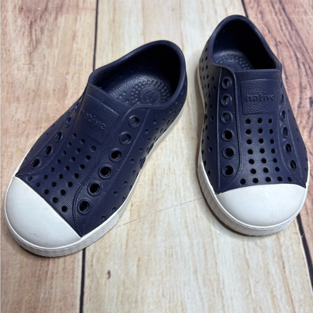NATIVE Jefferson Navy Blue Size C6